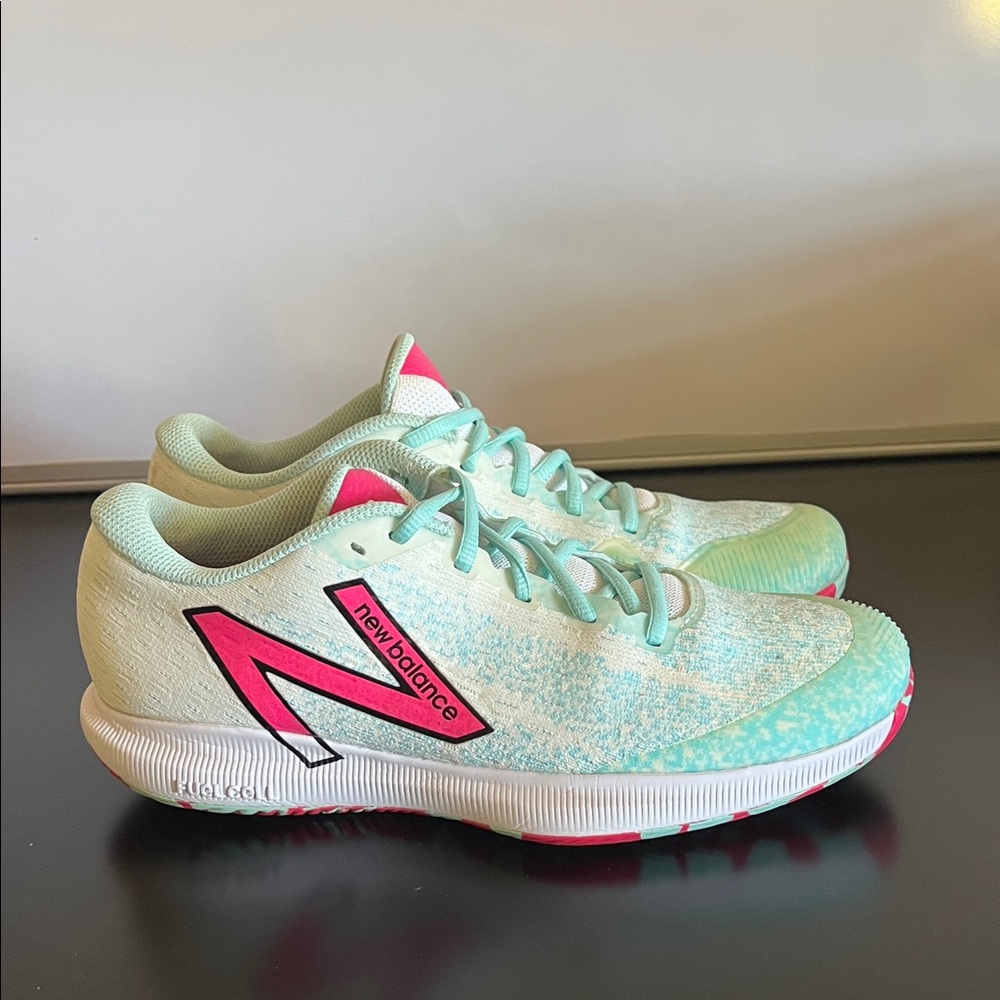 New Balance Women’s Fuel Cell 996v4,5 Tennis Shoes Size: 9,5